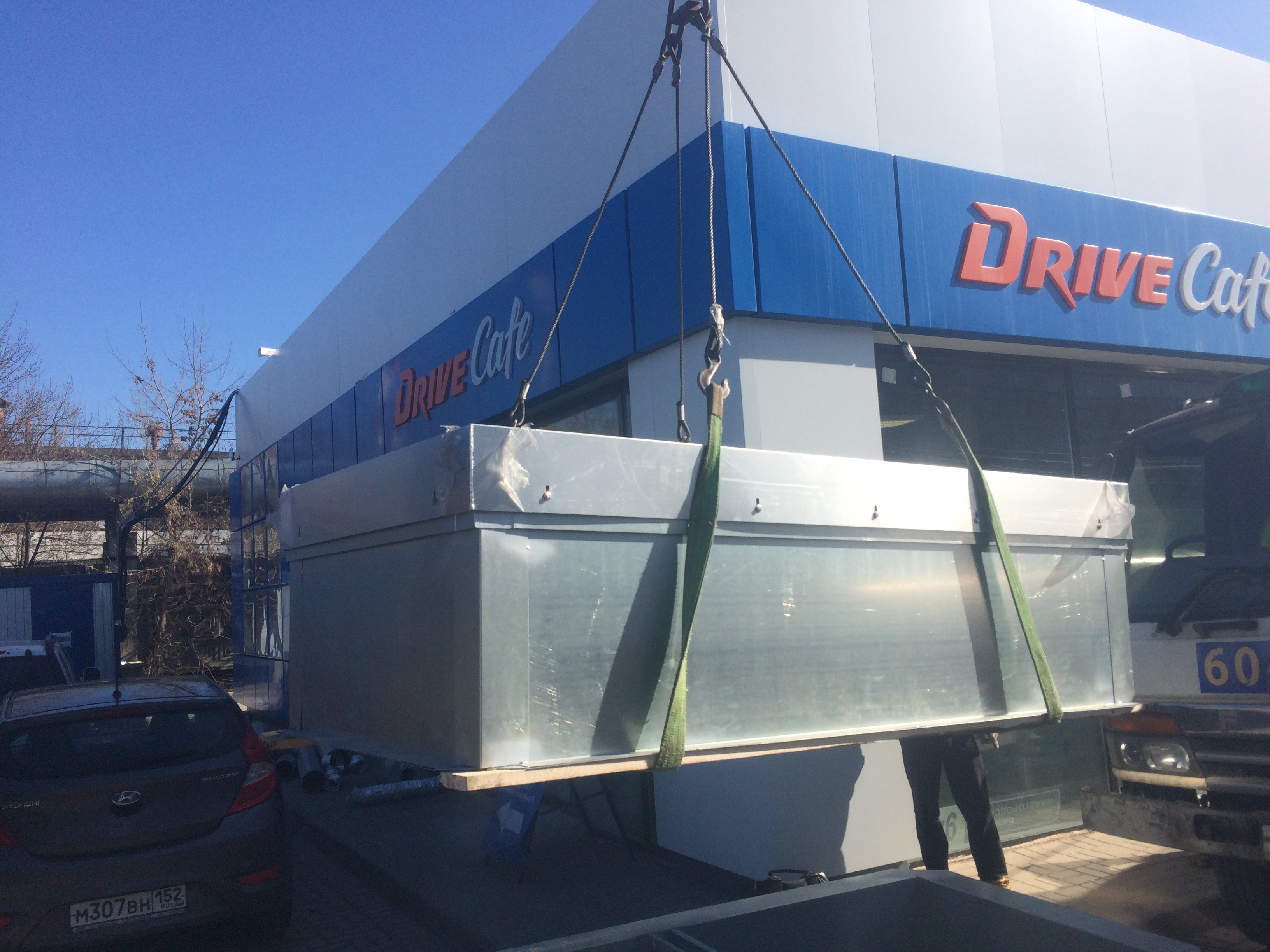 Люки дымоудаления для АЗС Газпромнефть